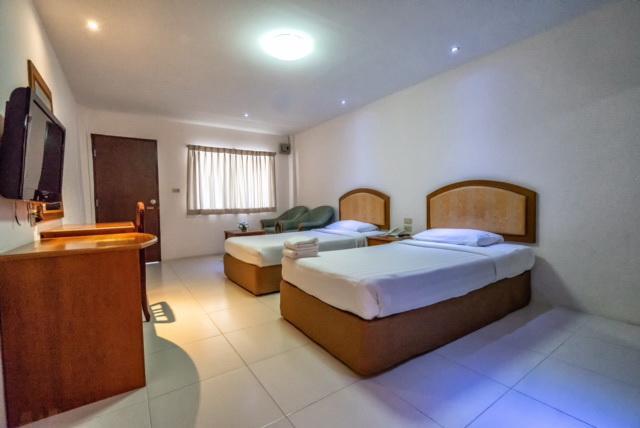 Golden House Service And Apartment Rayong Exteriér fotografie